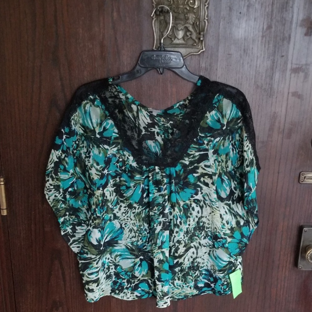 Sheer Floral Flowy Top